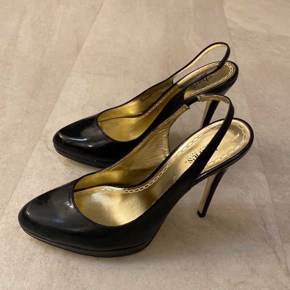 Black pumps - Picture 3 of 6